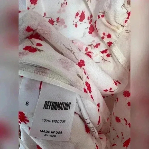 REFORMATION Flutter Sleeve V-Neck Floral
Mini Dress - Picture 6 of 7